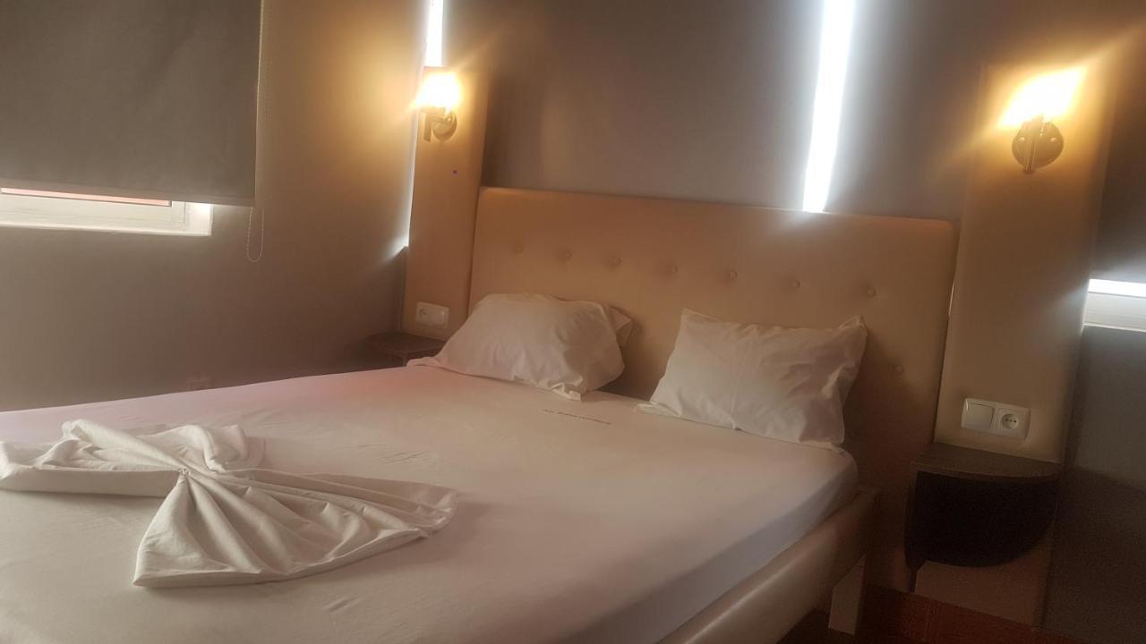 Pensão Asa Branca Assomada Quarto foto